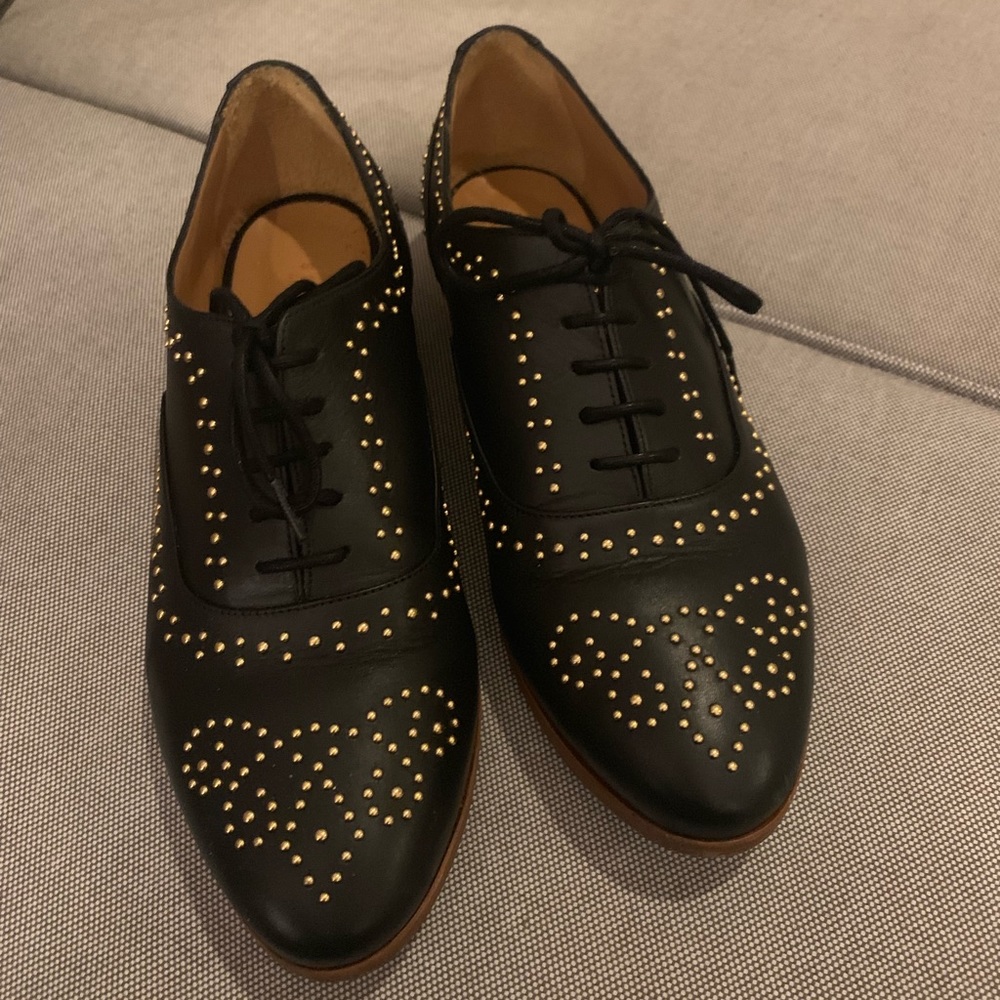 Sézane black with gold derbies ‘Louis’